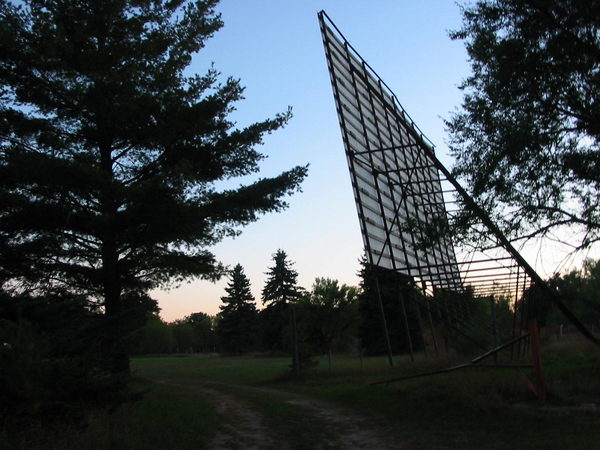 Meredith Drive-In Theatre - 2002-2003 Photo (newer photo)
